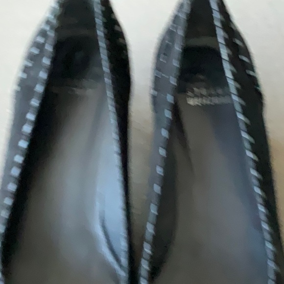 Stuart Weitzman Black Suede Tassel Kitten Heel Loafers - Picture 3 of 6